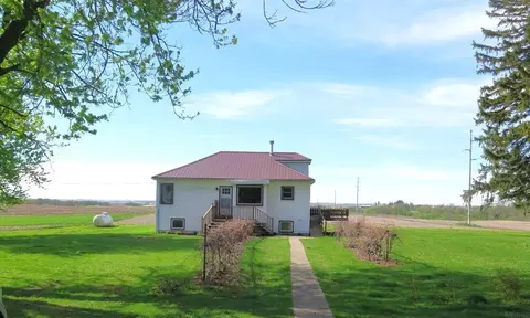 1124 185th Ave, Ossian, IA 52161
