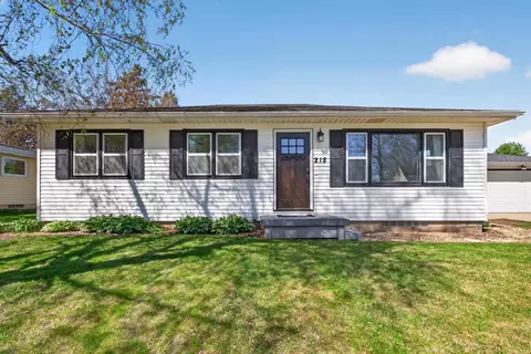 218 N Genevieve St, Cedar Falls, IA 50613