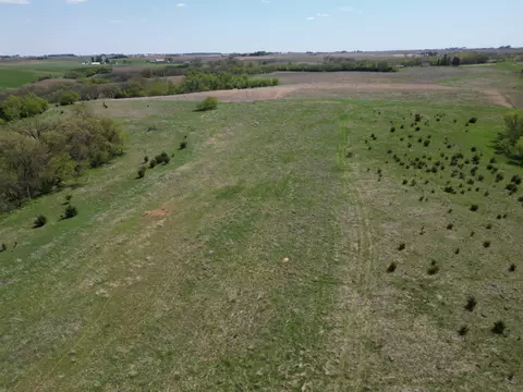 Nnn 185th Street, Decorah, IA 52101