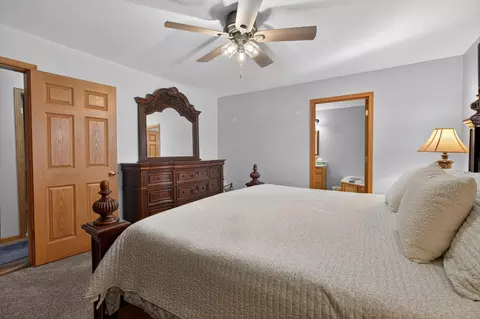 Bedroom - 722 Creston Ave, Waterloo, IA 50707 photo 2 of 3