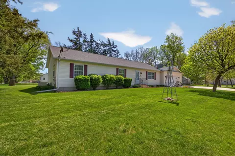 Exterior - 722 Creston Ave, Waterloo, IA 50707 photo 10 of 10
