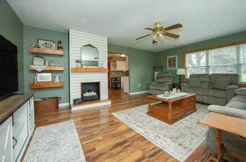 Living - 310 N Maple St, Sumner, IA 50674 photo 2 of 2
