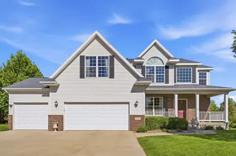 2821 Covey Ct, Cedar Falls, IA 50613