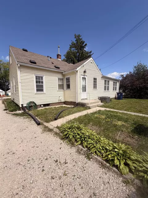Other - 922 E Mitchell Ave, Waterloo, IA 50702 photo 2 of 12