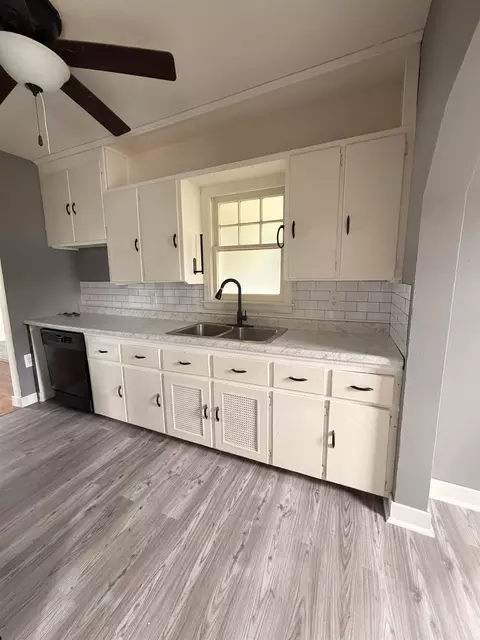 Kitchen - 922 E Mitchell Ave, Waterloo, IA 50702 photo 3 of 3