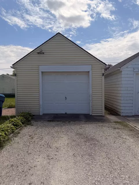 Other - 922 E Mitchell Ave, Waterloo, IA 50702 photo 4 of 12