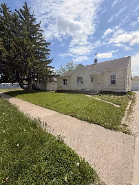 Other - 922 E Mitchell Ave, Waterloo, IA 50702 photo 3 of 12