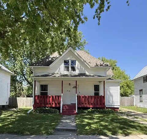 319 2nd St Nw St, Oelwein, IA 50662