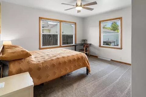 Bedroom - 314 W Mitchell Ave, Waterloo, IA 50701 photo 2 of 6