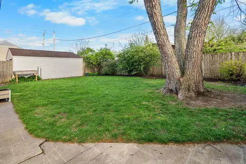 Exterior - 314 W Mitchell Ave, Waterloo, IA 50701 photo 7 of 10