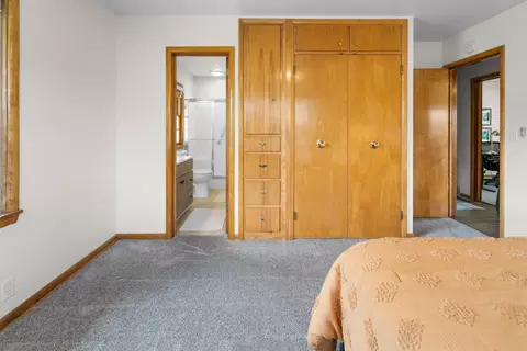 Bedroom - 314 W Mitchell Ave, Waterloo, IA 50701 photo 3 of 6