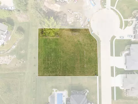 3702 Apollo St, Cedar Falls, IA 50613