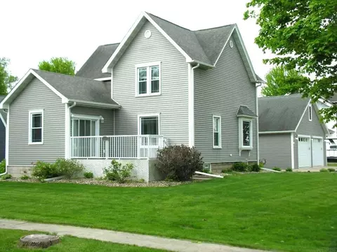 112 W 7th St, Saint Ansgar, IA 50472
