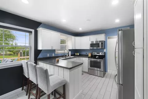 Kitchen - 145 Cornwall Ave, Waterloo, IA 50702 photo 1 of 3