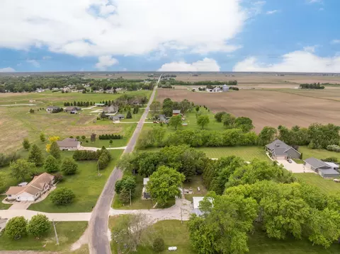 View/Area - 716 E 13th St, Sumner, IA 50674 photo 4 of 6