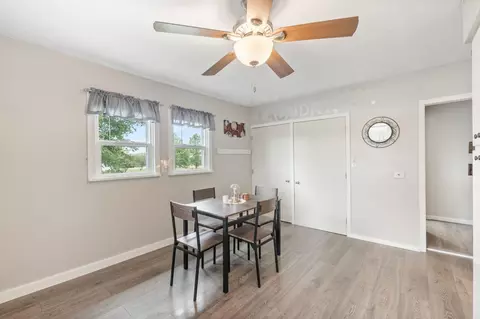 Dining - 716 E 13th St, Sumner, IA 50674 photo 1 of 2