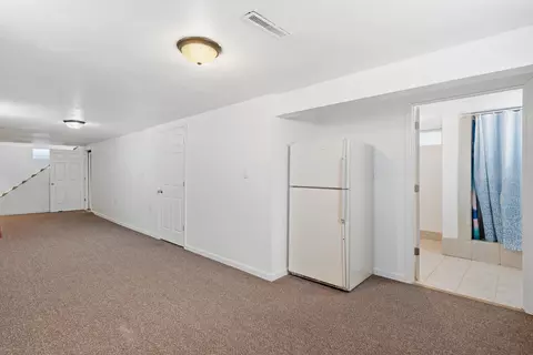 1231 E Ridgeway Ave, Waterloo, IA 50702 photo 19