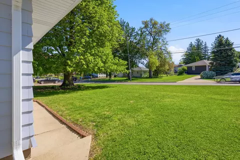 1231 E Ridgeway Ave, Waterloo, IA 50702 photo 24