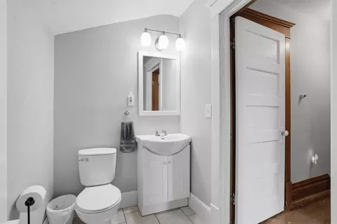 Bath - 330 S Walnut Ave, New Hampton, IA 50659 photo 2 of 2