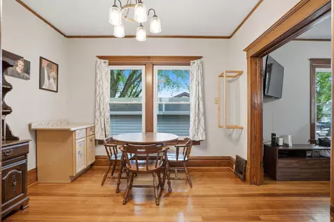 Dining - 330 S Walnut Ave, New Hampton, IA 50659 photo 3 of 3