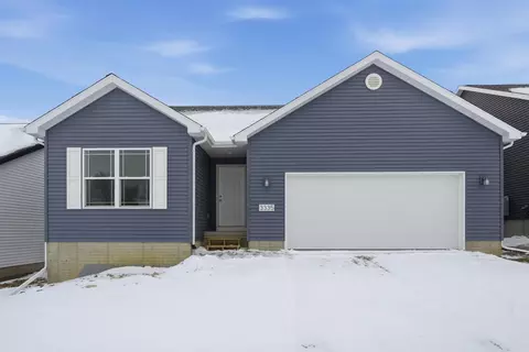 850 Hunter Dr, Evansdale, IA 50707