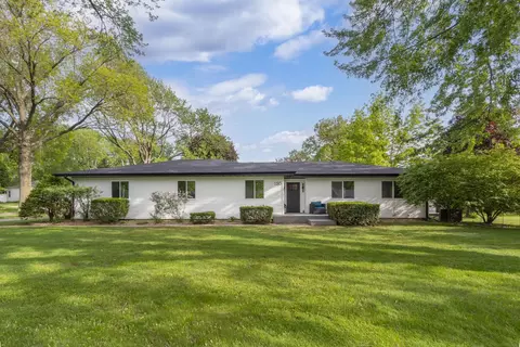 150 Belleview Rd, Waterloo, IA 50701