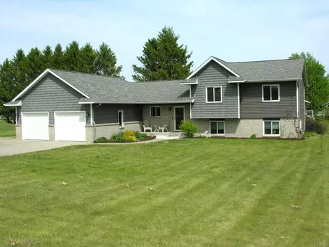 34420 Woodville Blvd, Waseca, MN 56093
