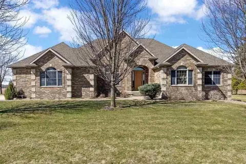 803 S Walnut St, Sumner, IA 50674