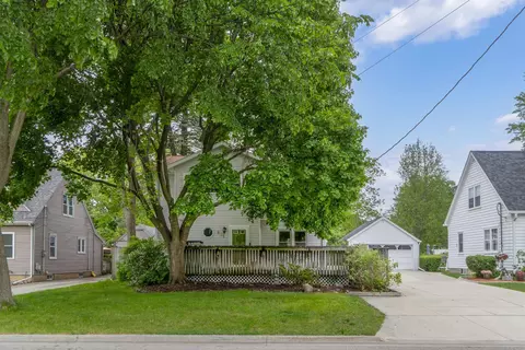 815 Fletcher Ave, Waterloo, IA 50701