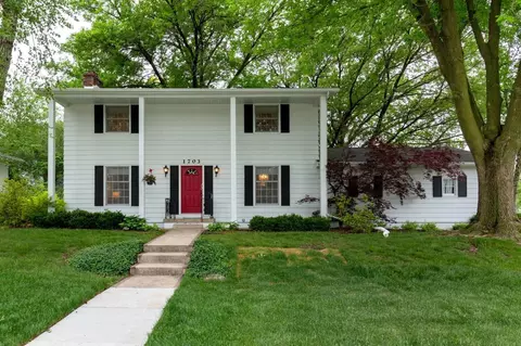 1703 Belle Ave, Cedar Falls, IA 50613