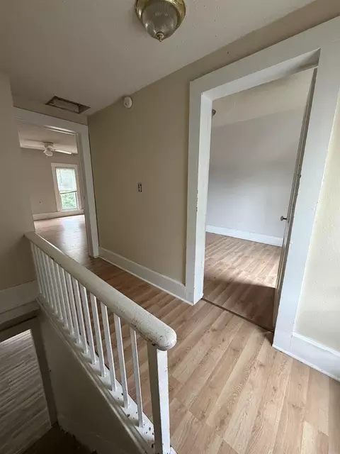 Entry Way - 1307 10th St, Eldora, IA 50627 photo 2 of 2