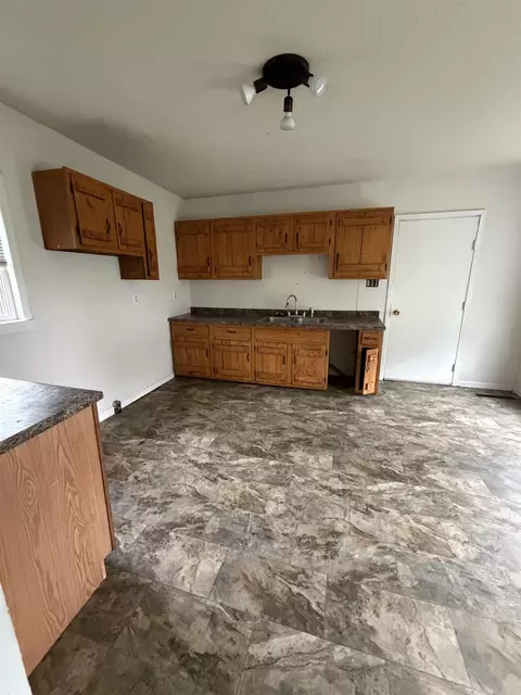 Kitchen - 1307 10th St, Eldora, IA 50627 photo 1 of 2