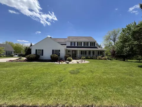 1204 1st Ave NE, Waverly, IA 50677