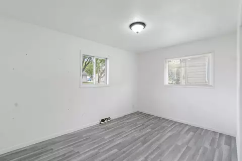 Bedroom - 1228 Lyon Ave, Waterloo, IA 50702 photo 1 of 5