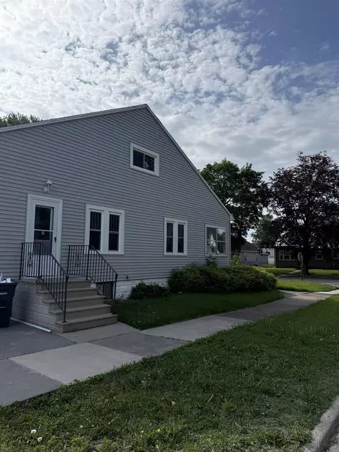 Exterior - 301 Bertch, Waterloo, IA 50701 photo 3 of 4