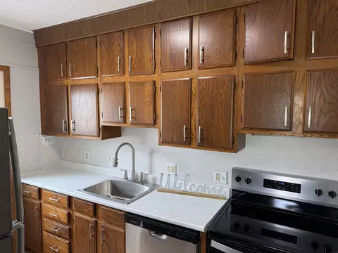 Kitchen - 301 Bertch, Waterloo, IA 50701 photo 4 of 5