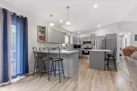 Kitchen - 307 Lambeth Rd, Waterloo, IA 50701 photo 1 of 5
