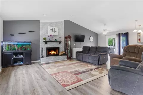 Other - 307 Lambeth Rd, Waterloo, IA 50701 photo 3 of 16