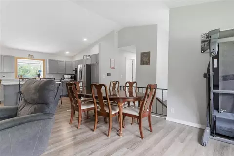 Dining - 307 Lambeth Rd, Waterloo, IA 50701 photo 1 of 1
