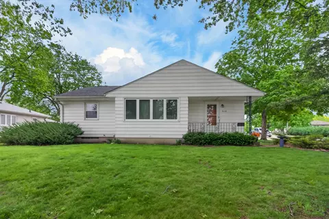 3118 Carlton Dr, Cedar Falls, IA 50613