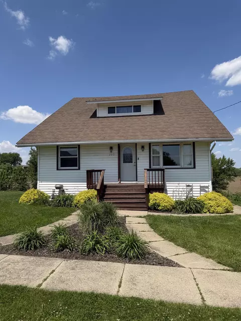 203 Truman St, Luana, IA 52156