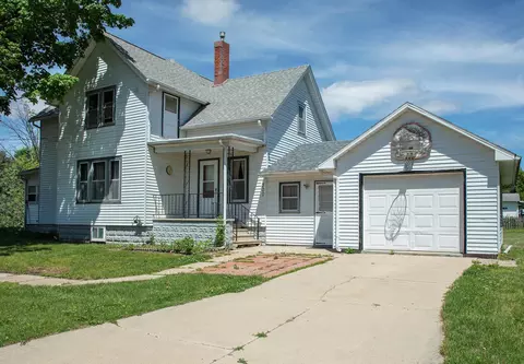 300 SE 6th Ave, Tripoli, IA 50676