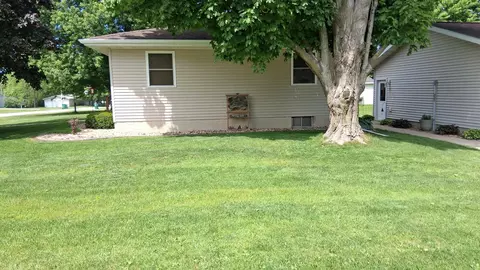Exterior - 207 2nd St, Frederika, IA 50631 photo 5 of 7