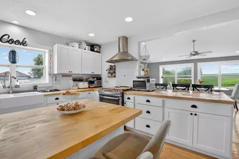 1515 Mm Ave, Traer, IA 50675