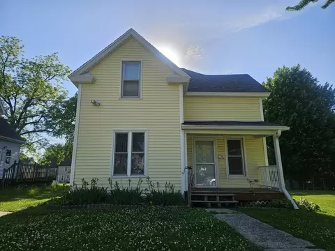 124 6th Ave SE, Oelwein, IA 50662