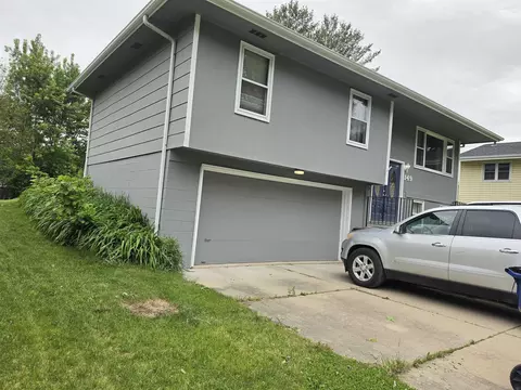 Exterior - 149 Vera Dr, Waterloo, IA 50701 photo 5 of 6