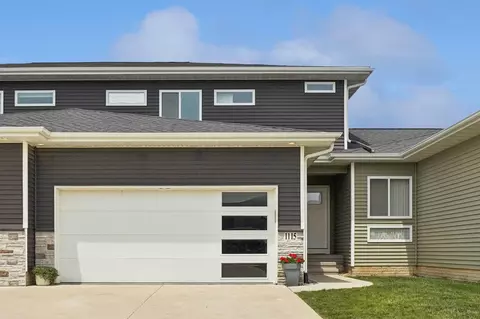 1115 Loren Dr, Cedar Falls, IA 50613