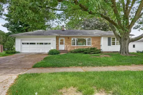1940 Merner Ave, Cedar Falls, IA 50613