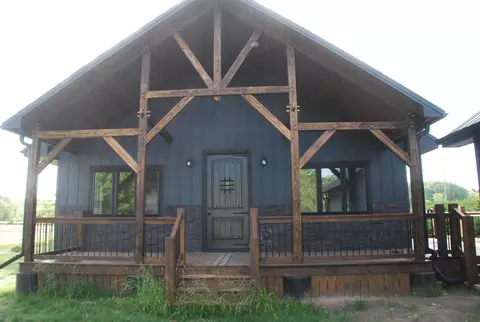 305 Jones St, Fayette, IA 52142