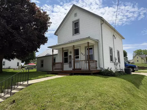 503 W Sw St, Waukon, IA 52172